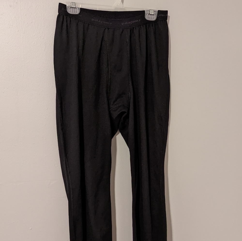 Patagonia | Black Capliene Baselayer